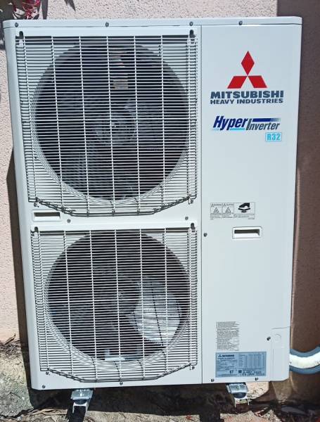 Installation d'une pompe à chaleur air air à l'UNION près de TOULOUSE de marque MITSUBISHI