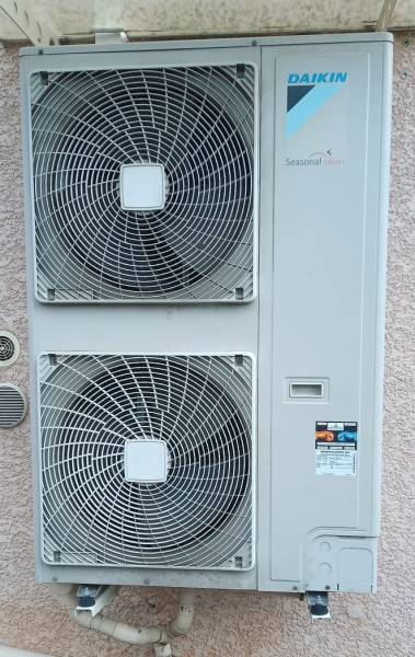 Climatisation réversible gainable DAIKIN à LAUNAGUET. Solution discrète et efficace.