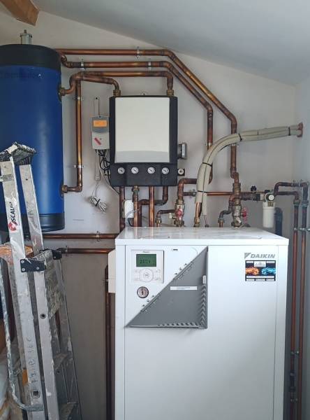 Comment faire installer une pompe à chaleur air-eau haute performance pour réduire vos factures à Pechbonnieu 31140